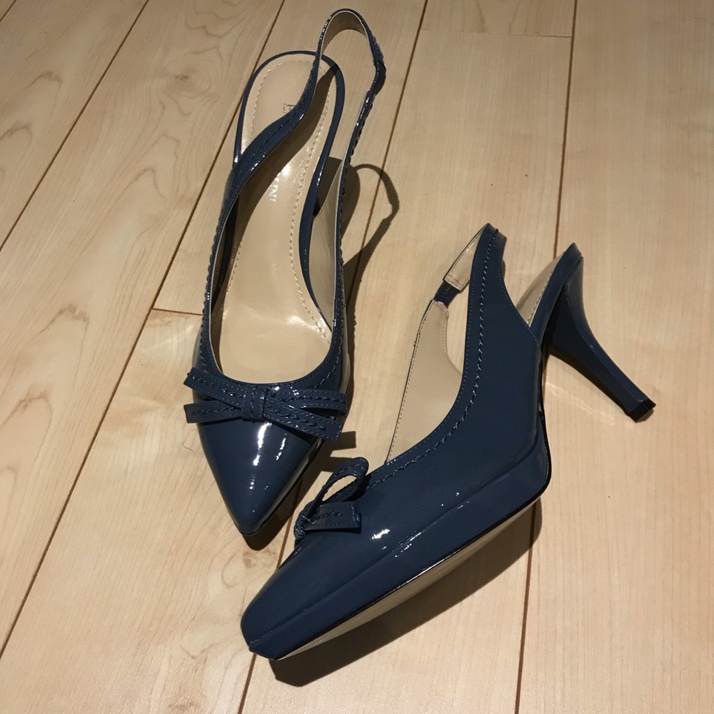 COPY - 7.5 Nine West kitten heels slate blue with bow new